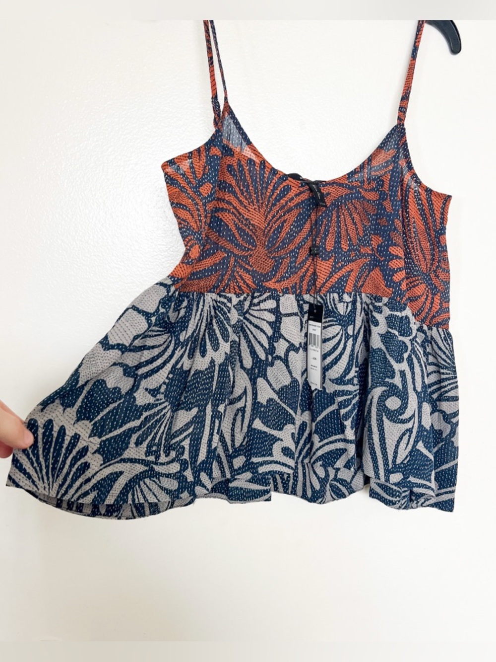 BCBG Maxazria baby doll camisole orange and blue patterened Size XXS Boho NWT